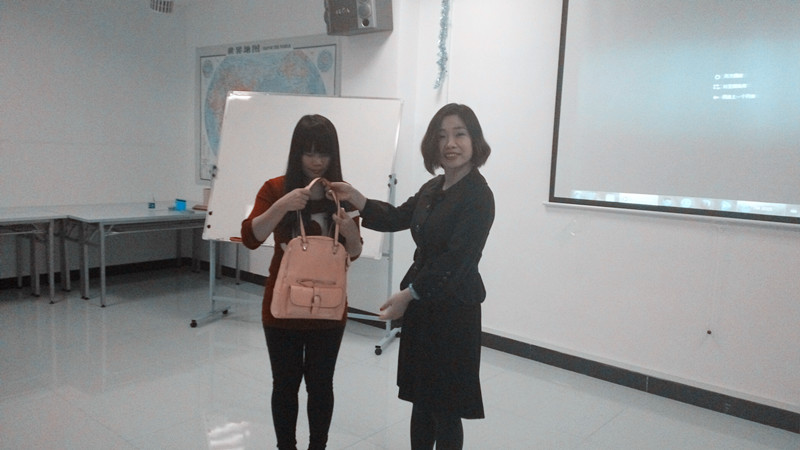 鐵罐業(yè)務(wù)領(lǐng)取獎(jiǎng)品 鐵罐業(yè)務(wù)領(lǐng)取獎(jiǎng)品