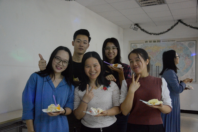 【生日篇】秋風(fēng)習(xí)習(xí)，感恩情意濃